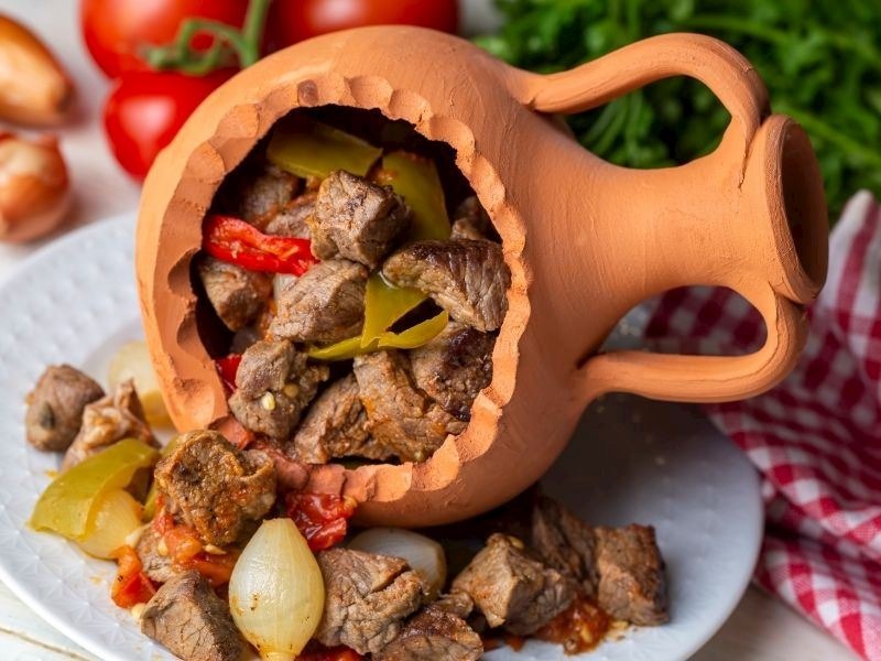 Kebab no Pote de Barro